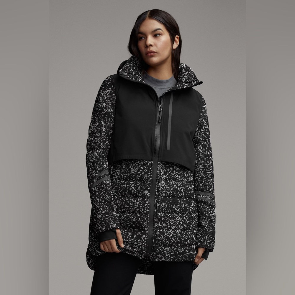 Canada Goose
Black Reflective Hybridge CW Black Label Women's Jacket, size M